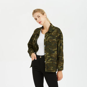 Blouson militaire pour femme à boutons