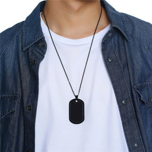 Collier avec pendentif style militaire en acier inoxydable