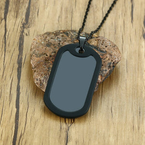 Collier avec pendentif style militaire en acier inoxydable