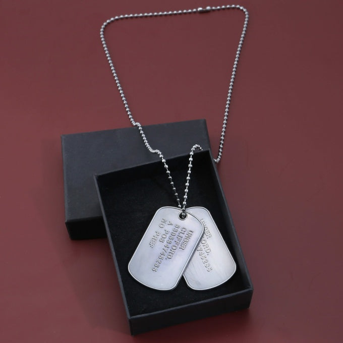 Collier avec double plaque militaire dans sa boite - Top Militaire