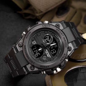 Montre militaire étanche et antichoc à cadran sport